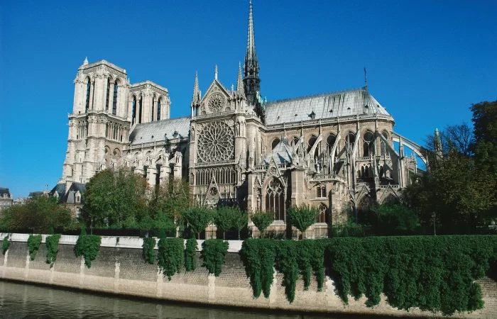 Notre-Dame Cathedral of Paris Tour Pcakages